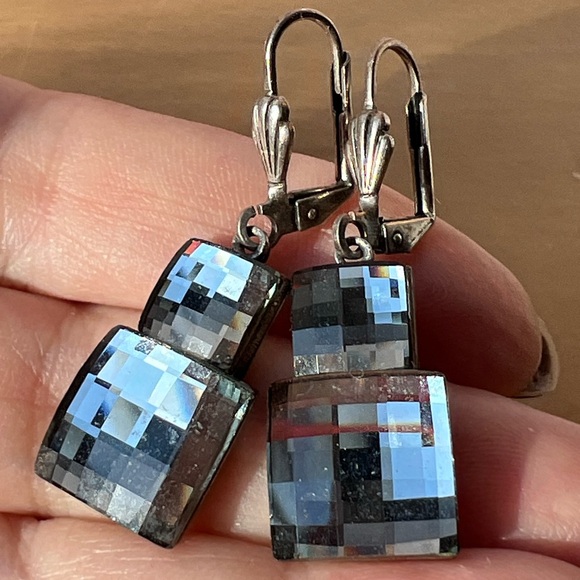 VINTAGE ANNE KOPLIK DESIGN MIRRORED FACETED GLASS DROP DANGLE EARRINGS LEVERBACK - Picture 9 of 16